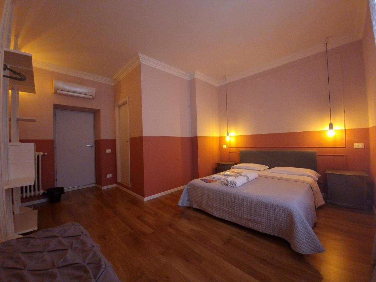 Rdr Tortona Rooms Rzym Zewnętrze zdjęcie